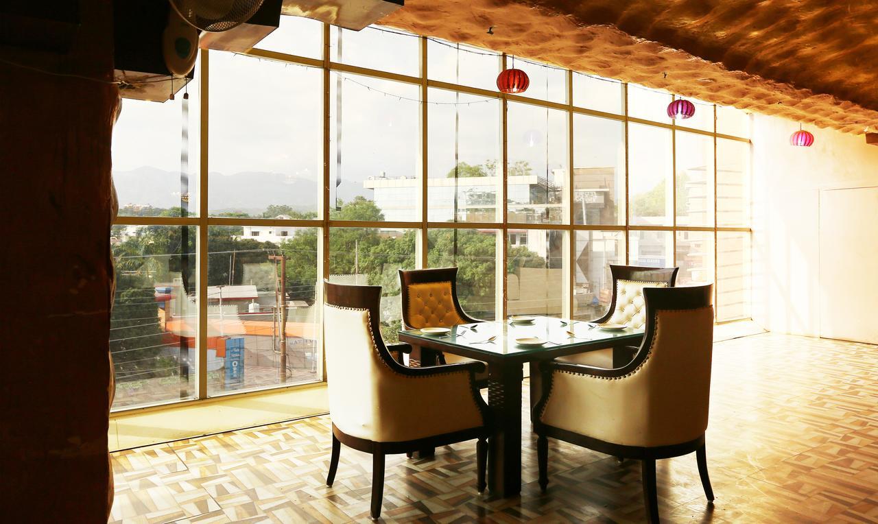 Hotel Treebo Blessing Bells Dehradun Exterior foto
