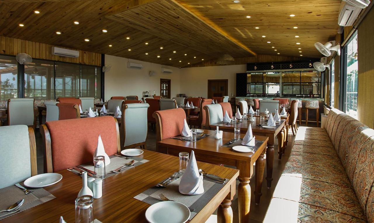 Hotel Treebo Blessing Bells Dehradun Exterior foto