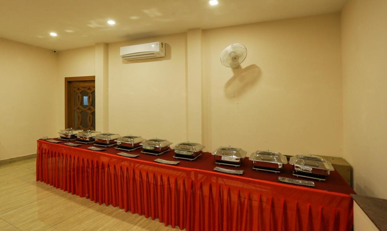 Hotel Treebo Blessing Bells Dehradun Exterior foto
