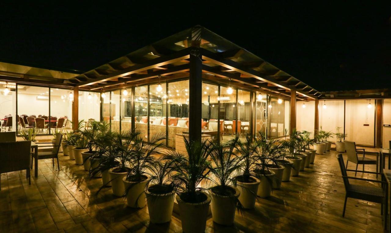 Hotel Treebo Blessing Bells Dehradun Exterior foto