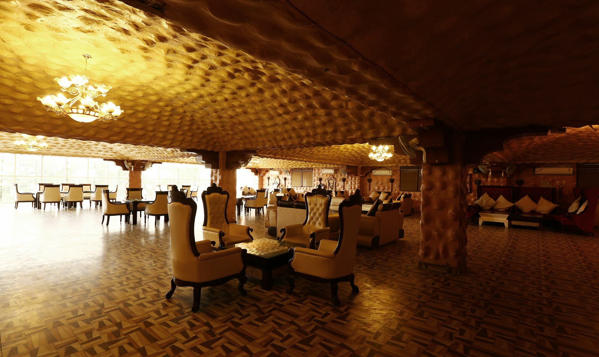 Hotel Treebo Blessing Bells Dehradun Exterior foto